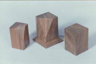 Base Truncated Pedestal 2.0-3 Black Lacquer